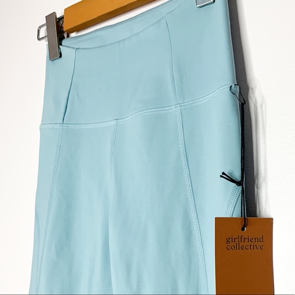 Girlfriend Collective Compressed Cropped Leggings in Sky - Picture 8 of 13